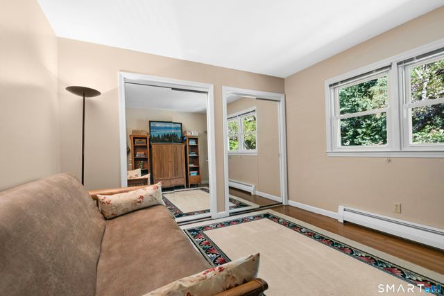 6 Webster Place, Newtown, CT 06470