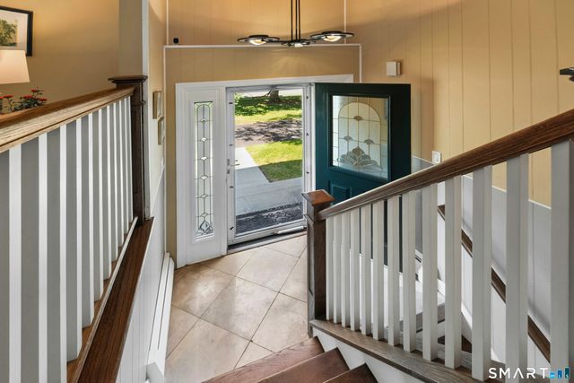 6 Webster Place, Newtown, CT 06470