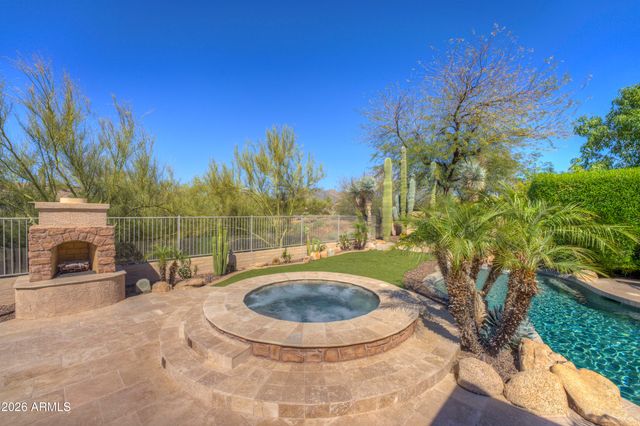 5556 E Sierra Sunset Trail, Cave Creek, AZ 85331