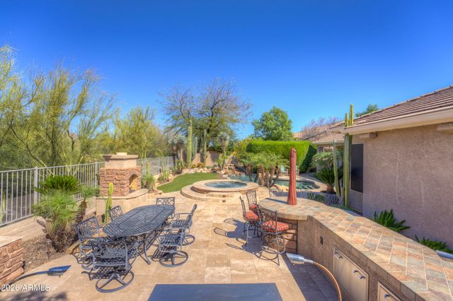 5556 E Sierra Sunset Trail, Cave Creek, AZ 85331