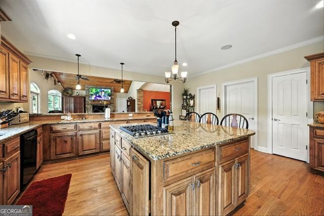 625 Rum Creek Road, Juliette, GA 31046