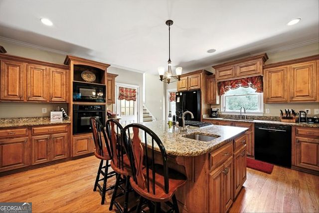 625 Rum Creek Road, Juliette, GA 31046