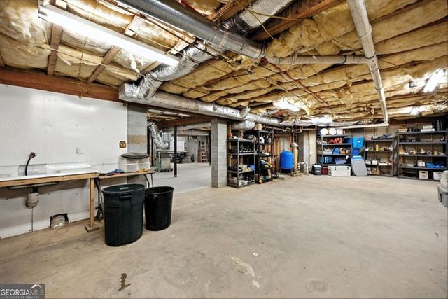 625 Rum Creek Road, Juliette, GA 31046