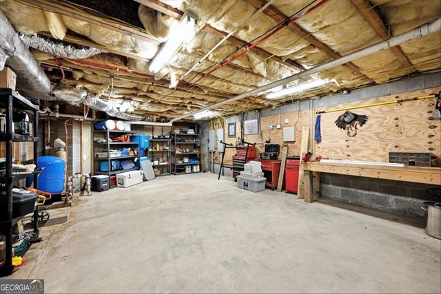 625 Rum Creek Road, Juliette, GA 31046