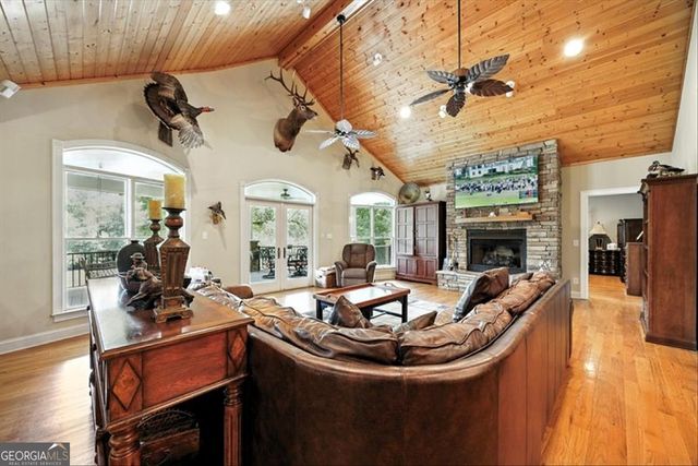 625 Rum Creek Road, Juliette, GA 31046