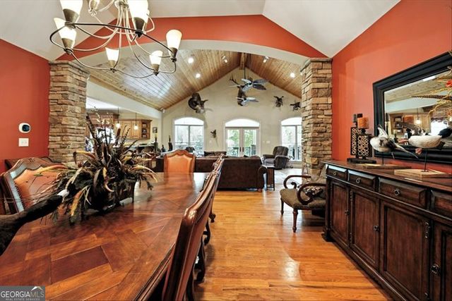 625 Rum Creek Road, Juliette, GA 31046