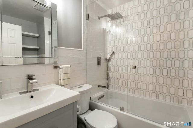 30 Maple Tree Avenue B, Stamford, CT 06906
