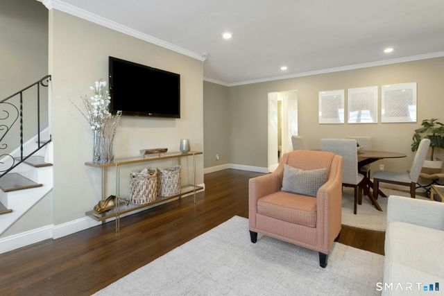 30 Maple Tree Avenue B, Stamford, CT 06906