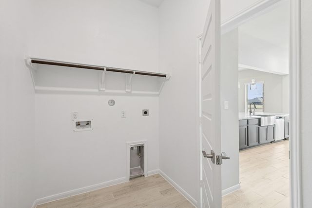 6802 Allens Landing, Needville, TX 77461