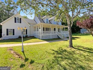 132 Lynnview Court, Mcdonough, GA 30252