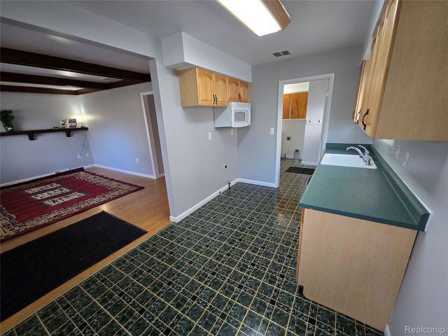 4694 Ziegler Street, Dearborn Heights, MI 48125