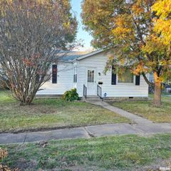 1317 W CHERRY Street, Herrin, IL 62948