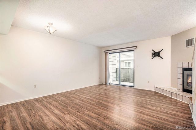 6855 W 84th Way 32, Arvada, CO 80003