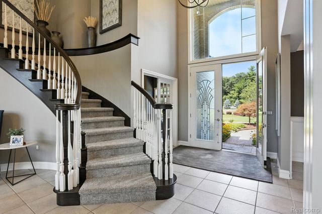 815 Pinery Boulevard, Orion Charter Township, MI 48362