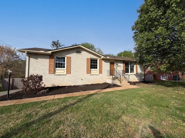 680 Atlanta Dr, Hermitage, TN 37076