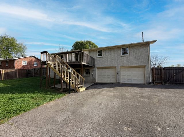 680 Atlanta Dr, Hermitage, TN 37076