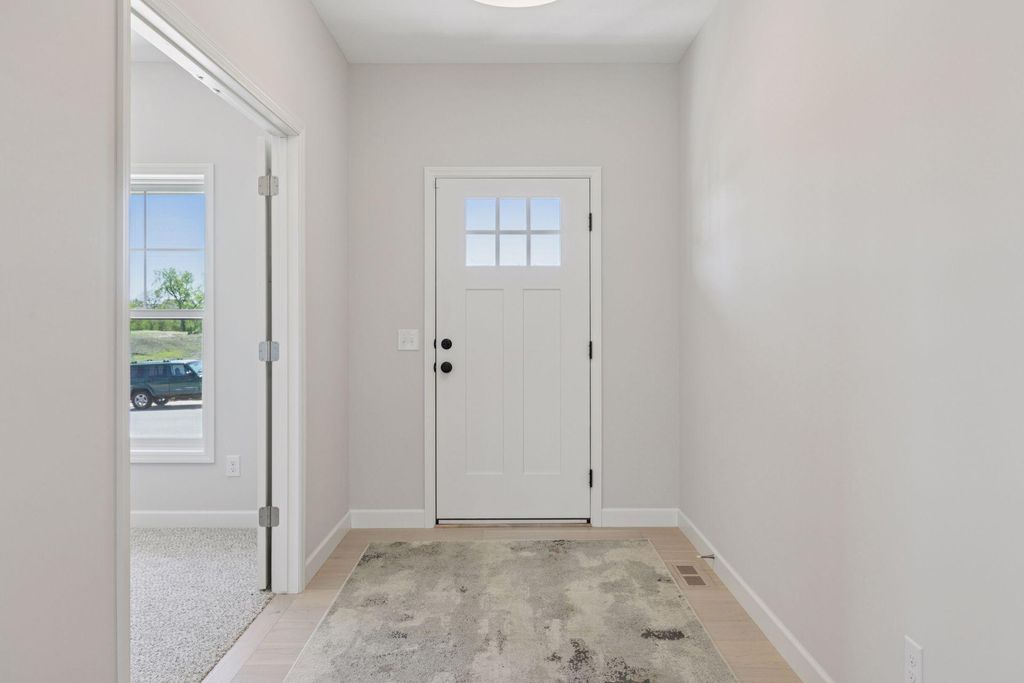 18542 Ifton Way, Lakeville, MN 55044 — photo 3