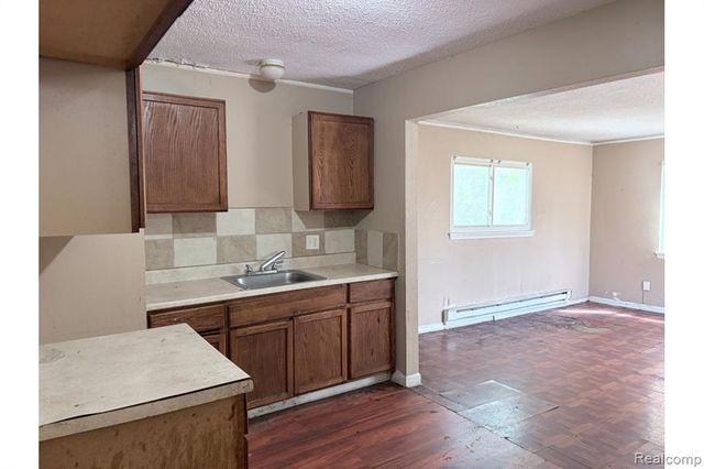 19940 Westphalia Street, Detroit, MI 48205