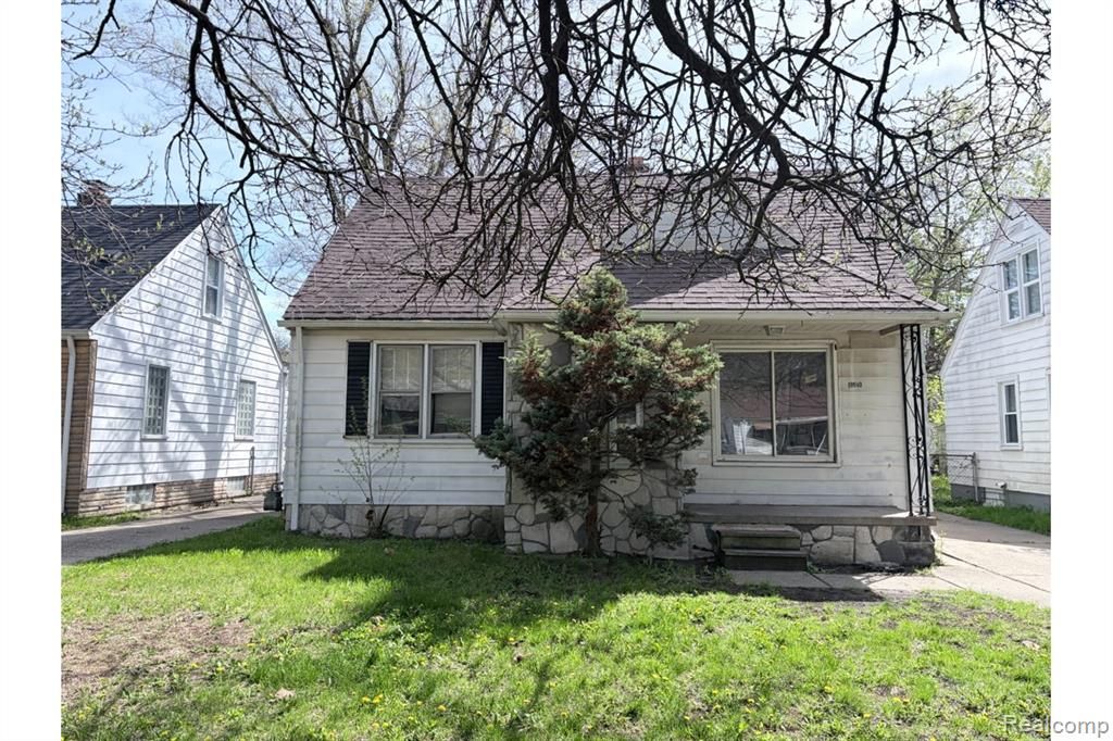 19940 Westphalia Street, Detroit, MI 48205