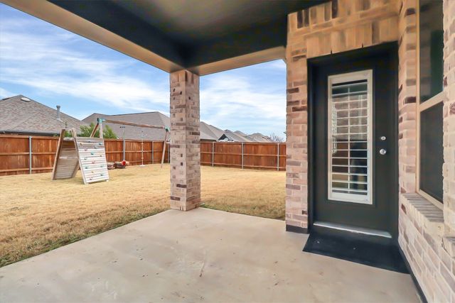 813 Glen Crossing Drive, Celina, TX 75009