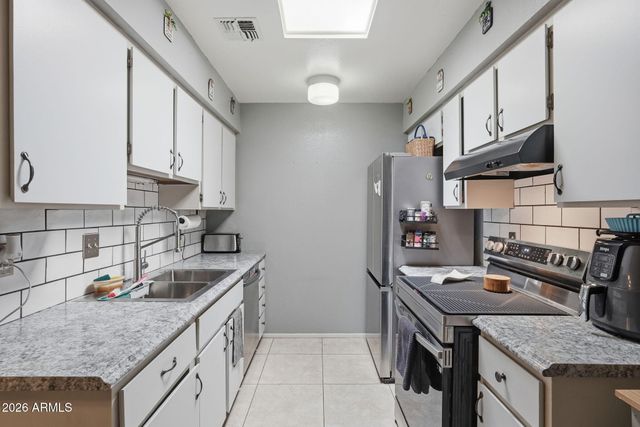 9017 W ELM Street 6, Phoenix, AZ 85037