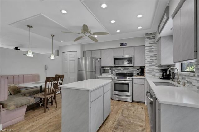 28025 Oak LN, Bonita Springs, FL 34135