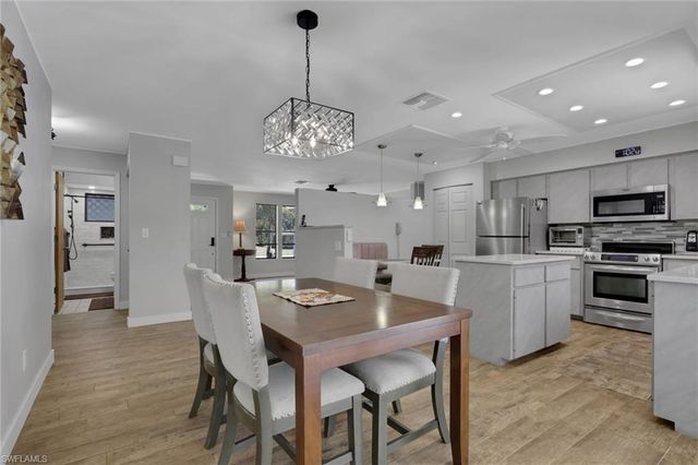 28025 Oak LN, Bonita Springs, FL 34135