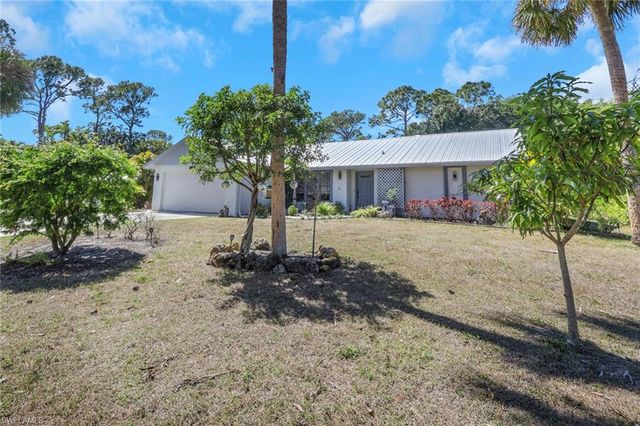 28025 Oak LN, Bonita Springs, FL 34135