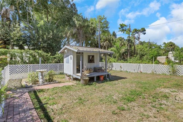 28025 Oak LN, Bonita Springs, FL 34135