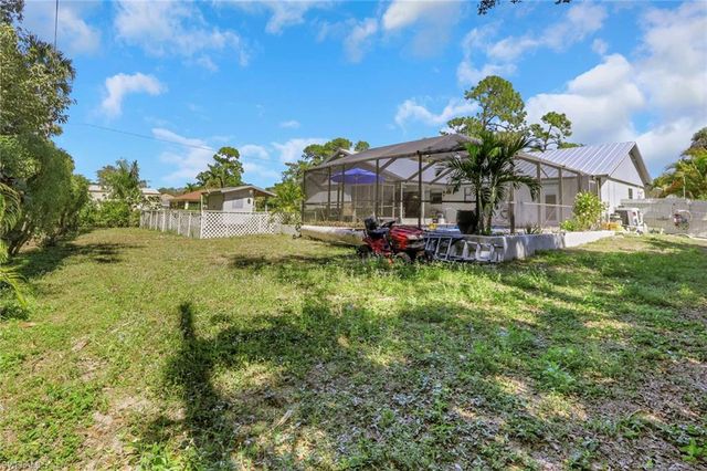 28025 Oak LN, Bonita Springs, FL 34135