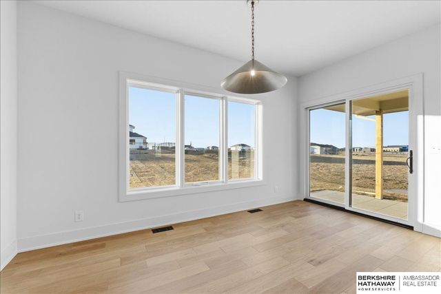 19612 Stone Avenue, Elkhorn, NE 68022