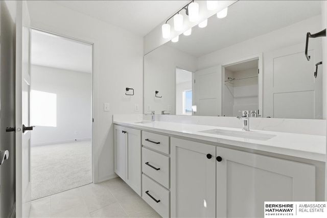 19612 Stone Avenue, Elkhorn, NE 68022