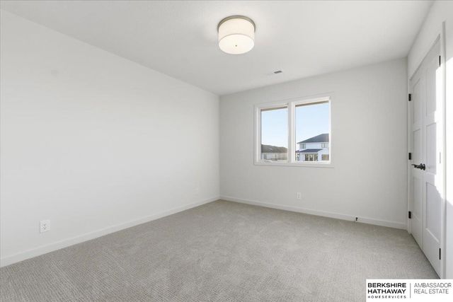 19612 Stone Avenue, Elkhorn, NE 68022