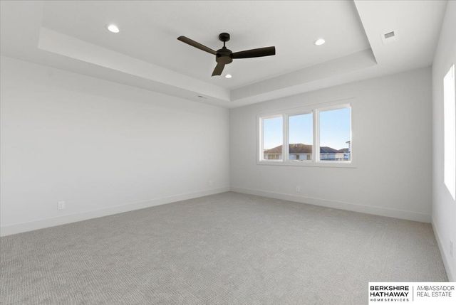 19612 Stone Avenue, Elkhorn, NE 68022