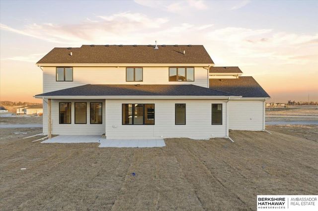 19612 Stone Avenue, Elkhorn, NE 68022