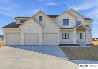 19612 Stone Avenue, Elkhorn, NE 68022