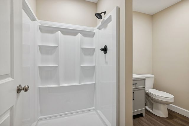 1366 Iron Bridge Rd, Columbia, TN 38401