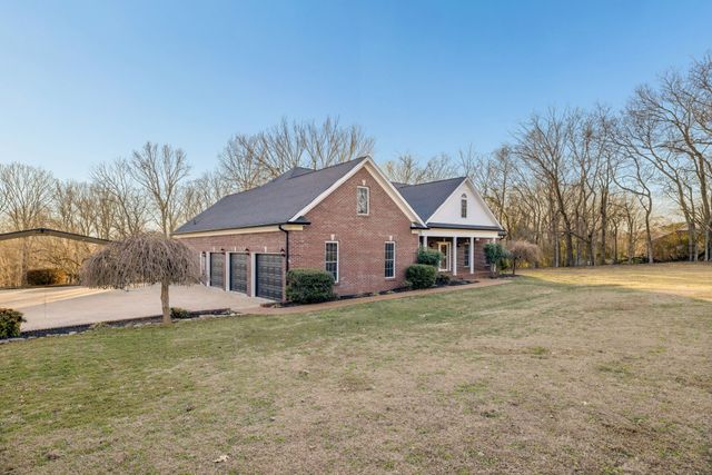 1366 Iron Bridge Rd, Columbia, TN 38401