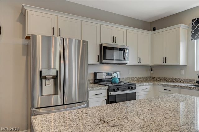 6629 Rockhouse Street, North Las Vegas, NV 89086