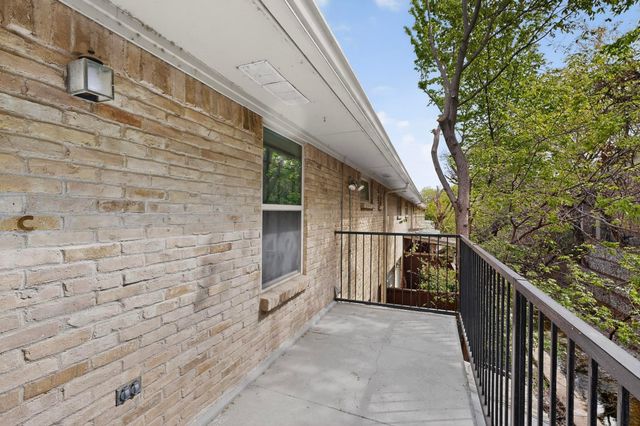 7708 Royal Lane 204C, Dallas, TX 75230