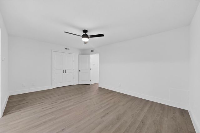 7708 Royal Lane 204C, Dallas, TX 75230