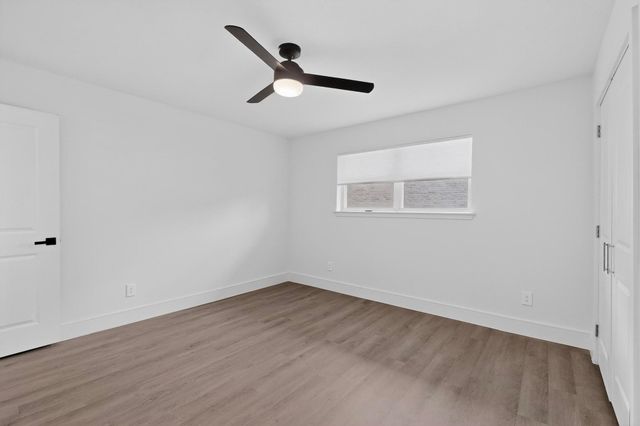 7708 Royal Lane 204C, Dallas, TX 75230