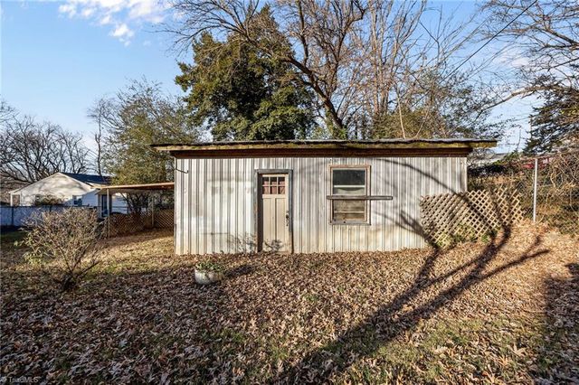 435 Hyde Street, Burlington, NC 27217