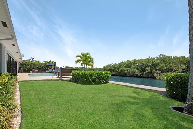 7 Inlet Cay Drive, Ocean Ridge, FL 33435