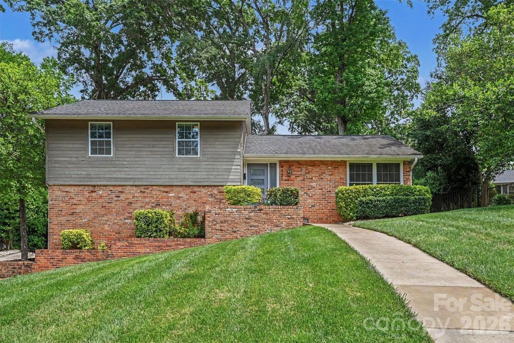 4931 Seacroft Road, Charlotte, NC 28210