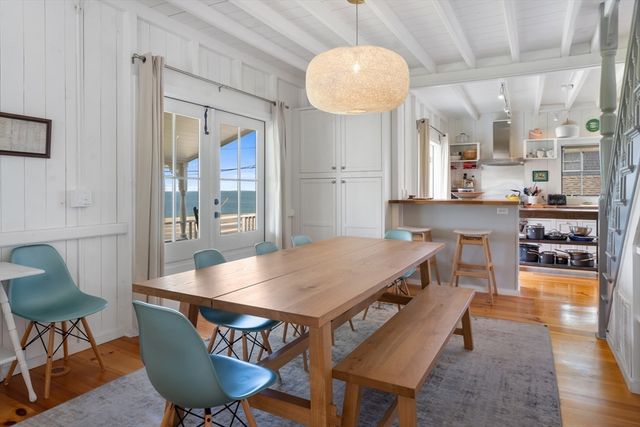 4 Canonicus Ave, Oak Bluffs, MA 02557