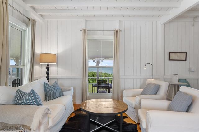 4 Canonicus Ave, Oak Bluffs, MA 02557