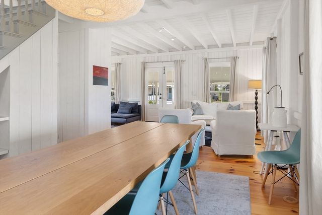 4 Canonicus Ave, Oak Bluffs, MA 02557