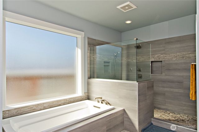 380 Hopkins Court, Carbonado, WA 98323