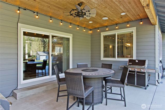 380 Hopkins Court, Carbonado, WA 98323